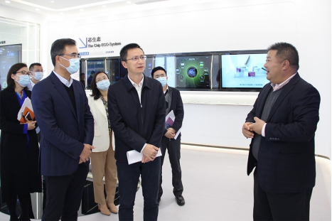 深圳市南山區(qū)區(qū)長黃湘岳一行蒞臨國微視察指導